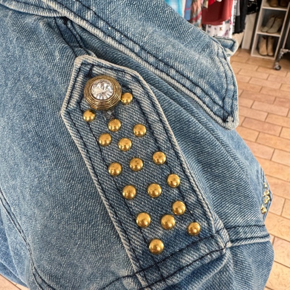 Vintage Cropped Denim Jacket - Picture 5 of 5
